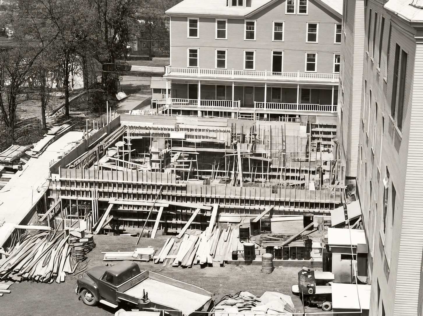 El segundo colegio en construcción en 1917