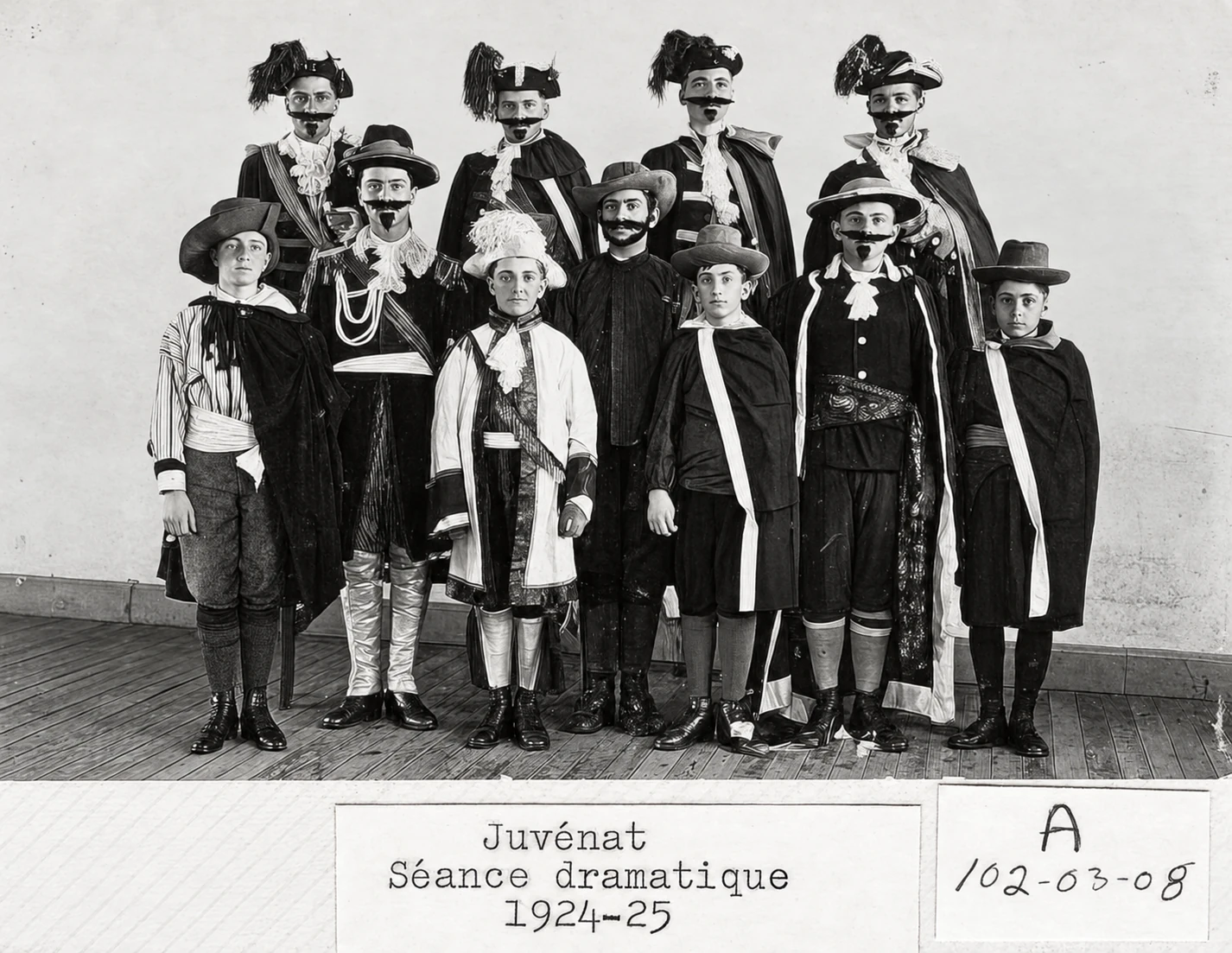 Rappresentazione teatrale nel 1924