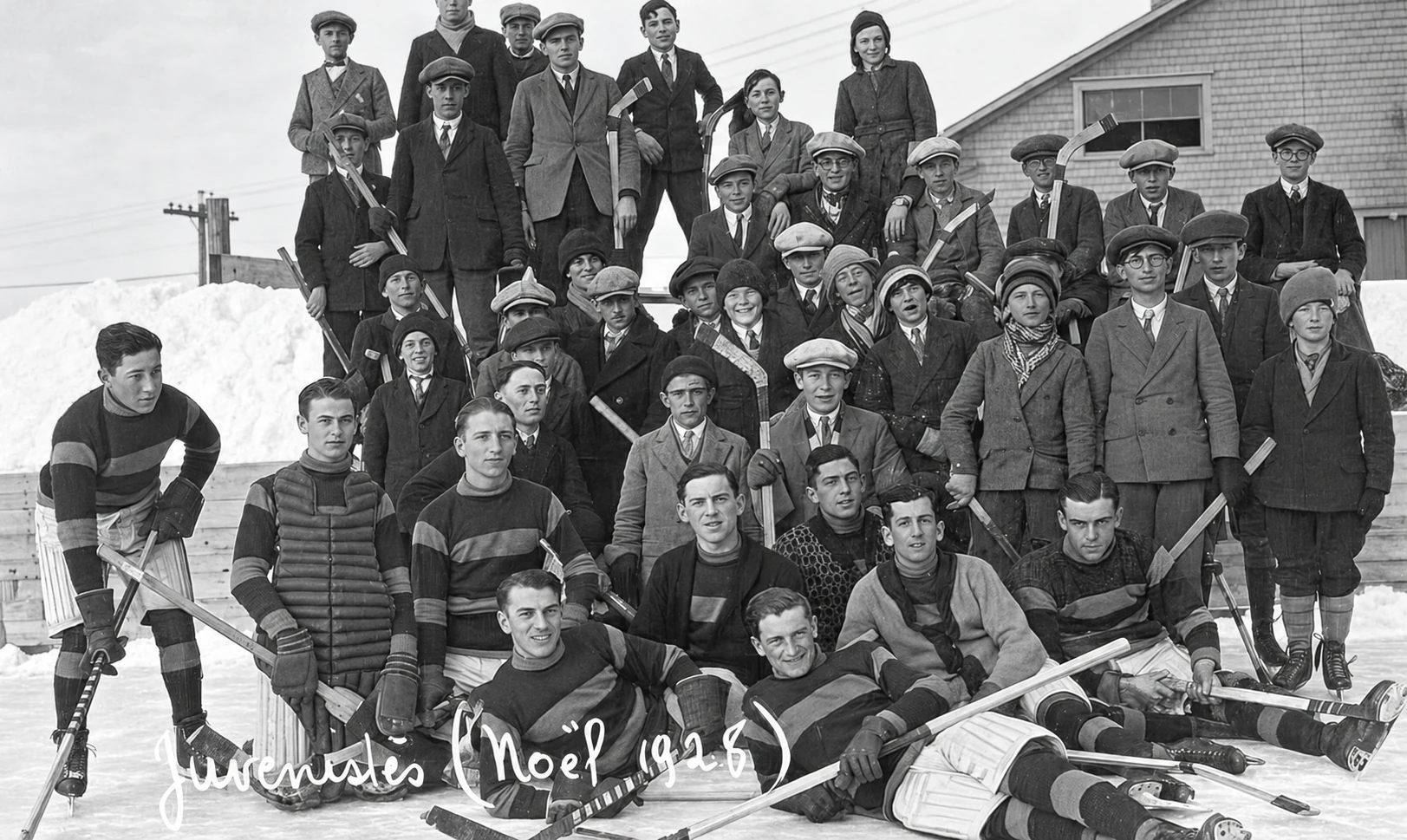 Giovani seminaristi giocano a hockey nel 1928