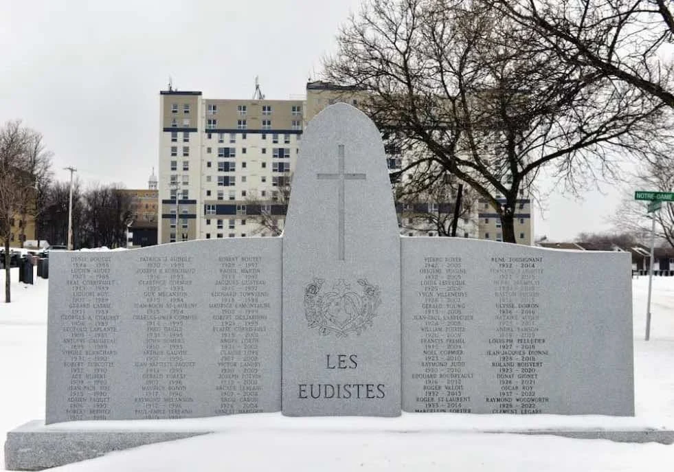 Monumento degli Eudisti nel cimitero Notre-Dame-de-Belmont a Québec